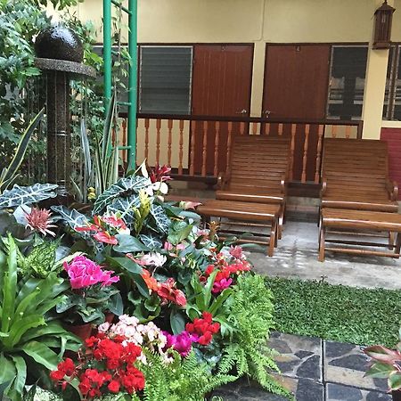 Siriwan Guesthouse Chiang Mai Buitenkant foto